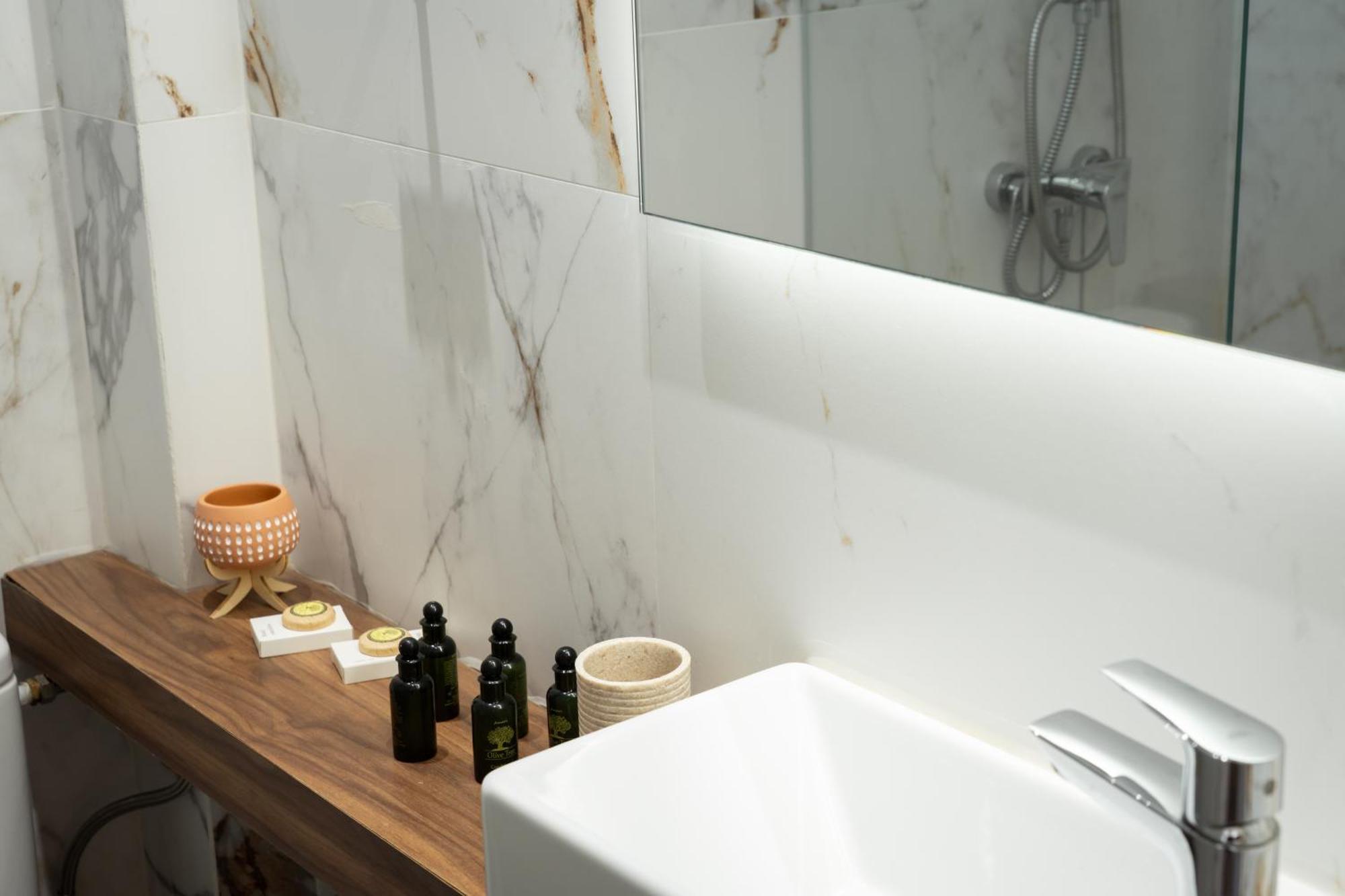 Olvar Penthouse Apartment เอเธนส์ ภายนอก รูปภาพ