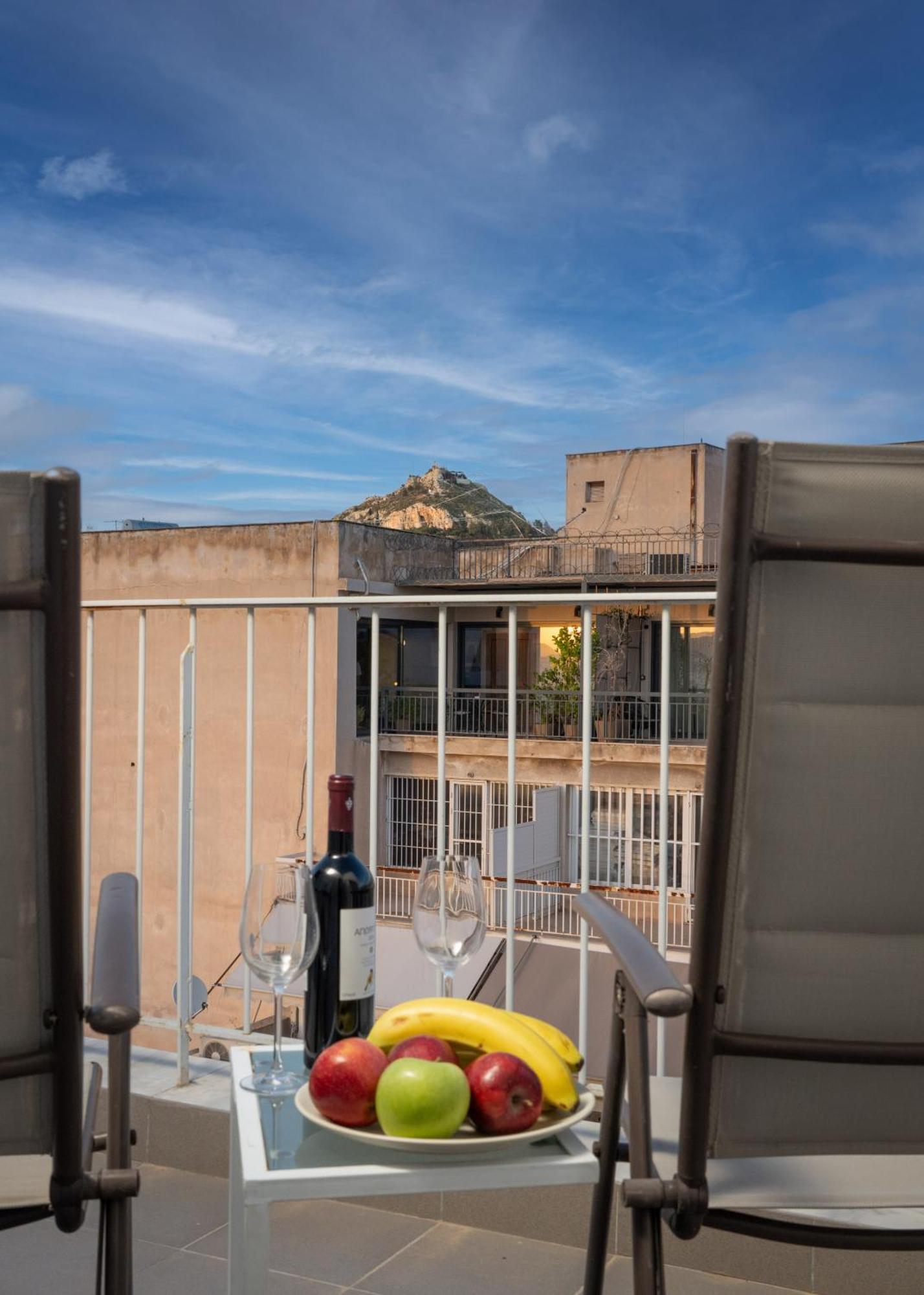 Olvar Penthouse Apartment เอเธนส์ ภายนอก รูปภาพ